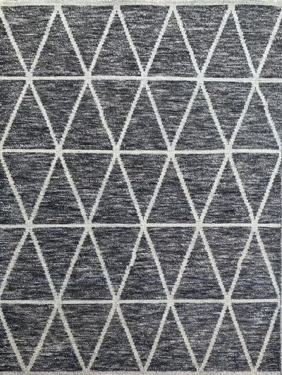 Carpetmantra Bamboo Silk Handmade Black Carpet 5.8ft X 8.7ft